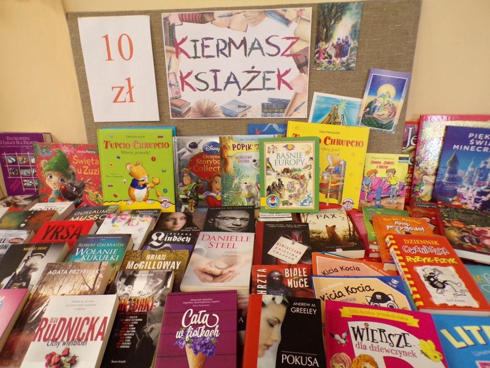 Świąteczny kiermasz książek